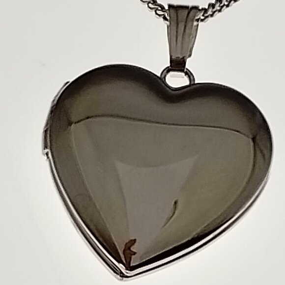 Sterling Polished Heart Locket Pendant Necklace - Picture 3 of 15